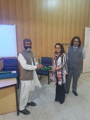 Fauzia Rizwan mentoring interns on the Urbania Internship Program at The Urban Solutions Pvt. Ltd.